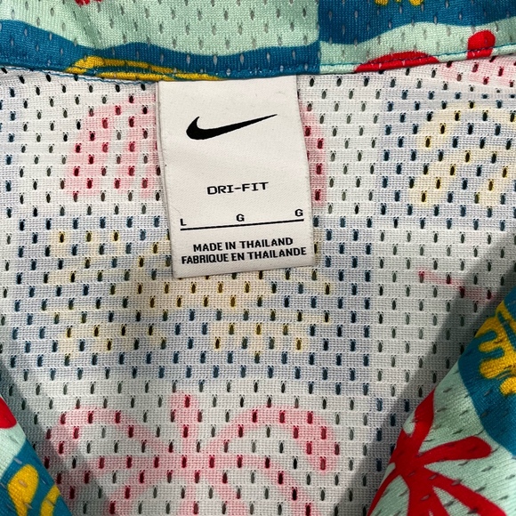 Nike Mesh Hawaiian Resort Camp Shirt Dri-Fit Button Up Men Size Large - Picture 3 of 4